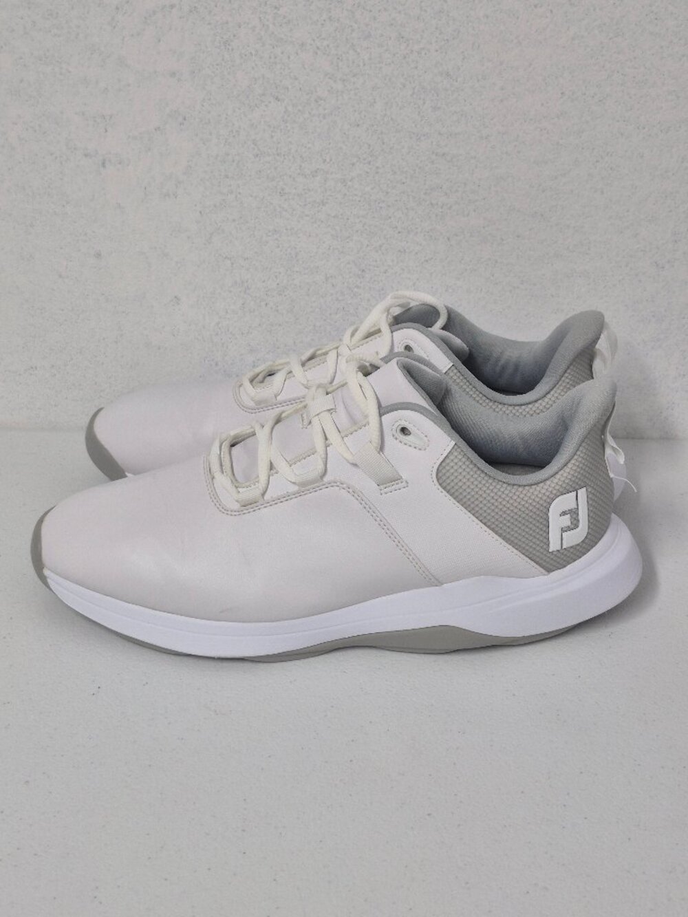 FOOTJOY  Flex Men's Size 9 W Wide White Grey Spikeless Golf Shoes 56924